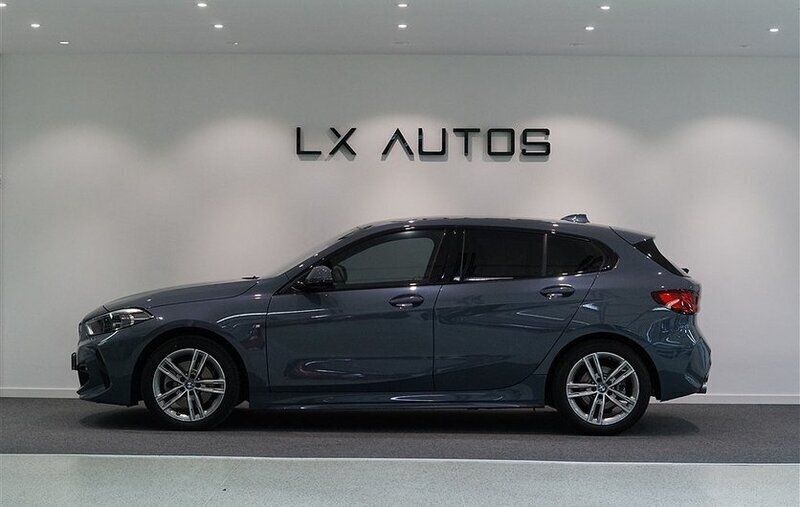 Begagnad BMW 118 M Sport 141 HK (103 kW) 2020 Mörkgrå Halvkombi