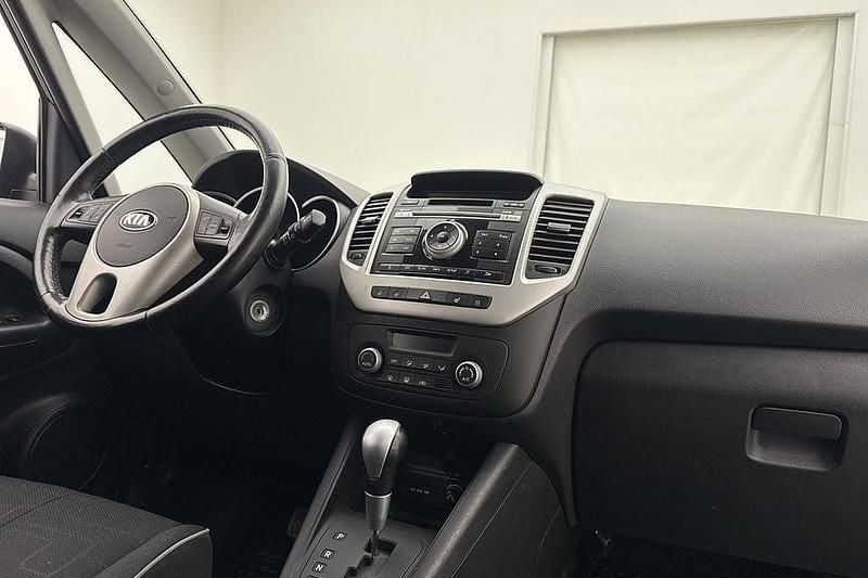 Begagnad Kia Venga 2015 Svart Halvkombi