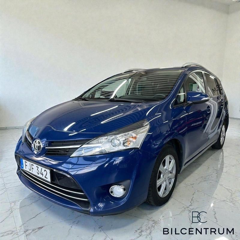 Blå Begagnad 2014 Toyota Verso Minibuss | 74 900 kr (Bra pris) - Bild 1/4