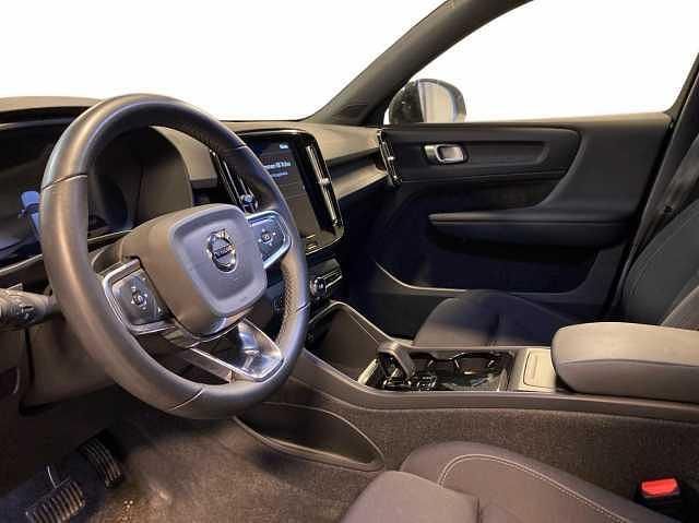 Begagnad Volvo XC40 299 kW (407 HK) 2023 Svart SUV