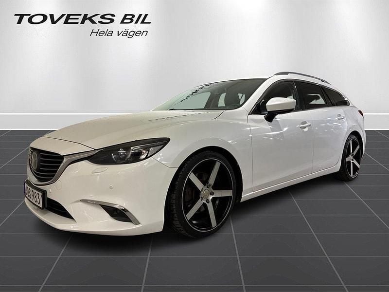 Vit Begagnad 2017 Mazda 6 Optimum Kombi | 149 900 kr (Marknadspris) - Bild 1/4