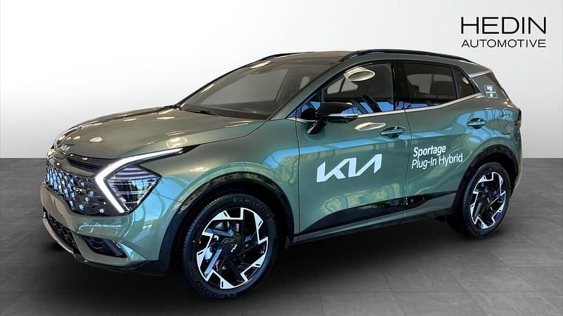 Grön (green) Begagnad 2025 Kia Sportage GT-Line SUV | 469 900 kr (Lite dyr) - Bild 1/4