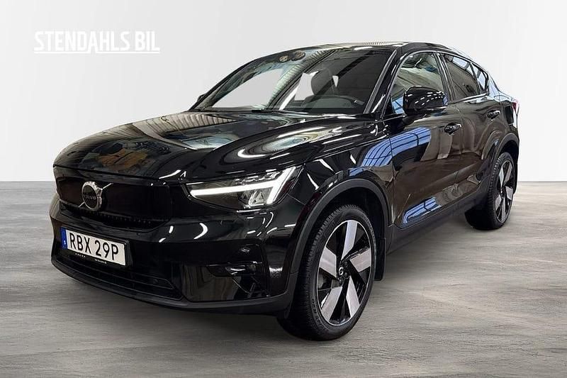 Svart Begagnad 2023 Volvo C40 Plus SUV | 339 000 kr (Marknadspris) - Bild 1/4