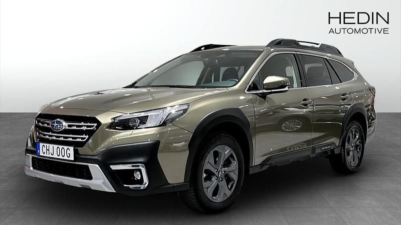 Grön (green) Begagnad 2022 Subaru Outback Kombi | 339 900 kr (Bra pris) - Bild 1/4
