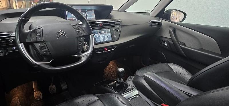 Begagnad Citroën C4 116 HK (85 kW) 2015 Svart Minibuss