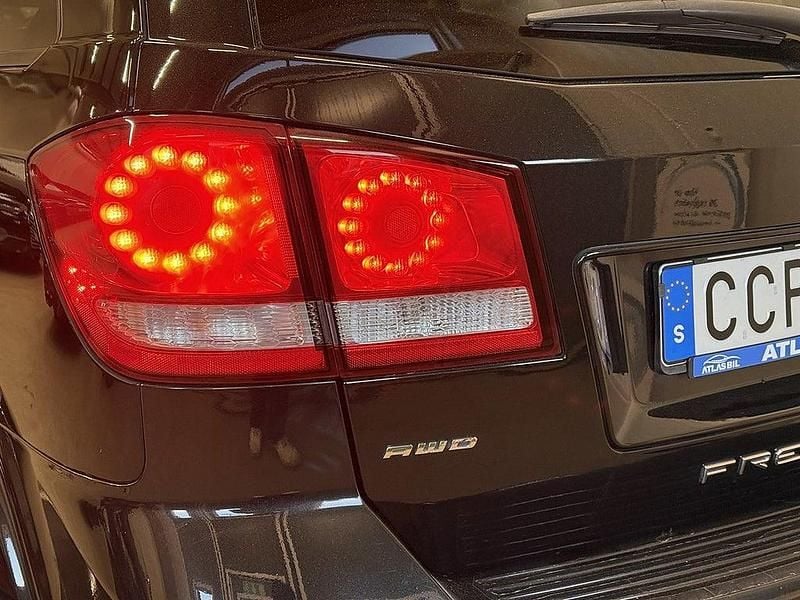 Begagnad Fiat Freemont 170 HK (125 kW) 2013 Svart SUV