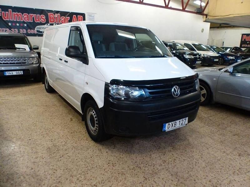 Vit Begagnad 2015 VW T6 Comfortline Van | 129 900 kr (Marknadspris) - Bild 1/4