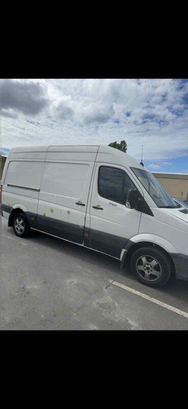 Vit Begagnad 2010 VW Crafter Van | 55 000 kr (Marknadspris) - Bild 1/4