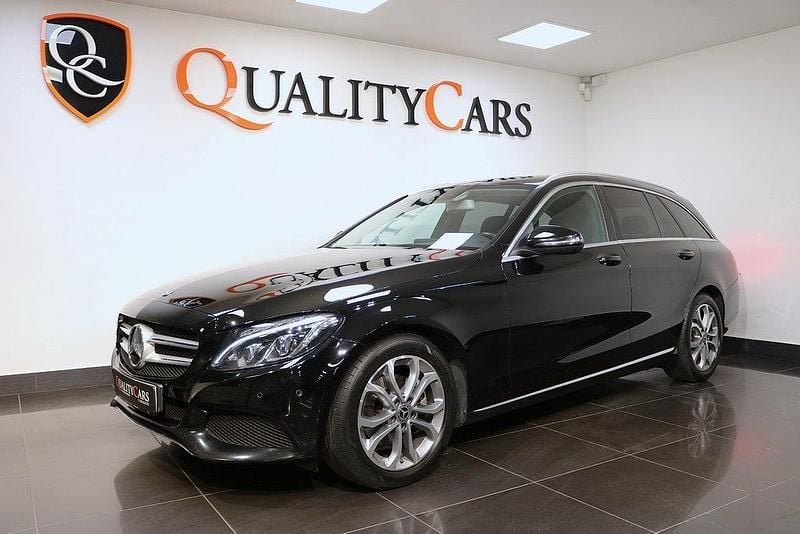 Svart Begagnad 2018 Mercedes C220 Kombi | 219 000 kr (Marknadspris) - Bild 1/4
