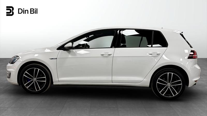 Begagnad VW Golf VII GTE 204 HK (150 kW) 2016 Vit