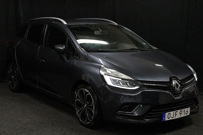 Begagnad Renault Clio GrandTour Intens 90 HK (66 kW) 2016 Grå Kombi
