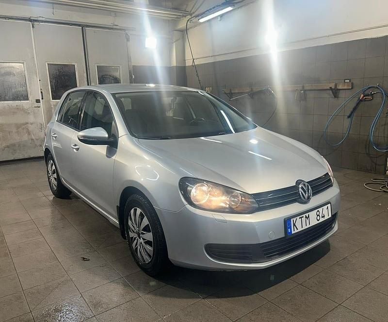 Begagnad VW Golf VI 122 HK (89 kW) 2011 Halvkombi
