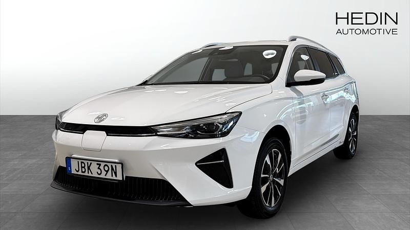 Vit (white) Begagnad 2022 MG MG5 EV Comfort Kombi | 214 900 kr - Bild 1/4