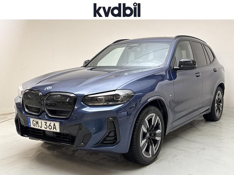 Blå Begagnad 2022 BMW iX3 Impressive SUV | 379 000 kr (Bra pris) - Bild 1/3