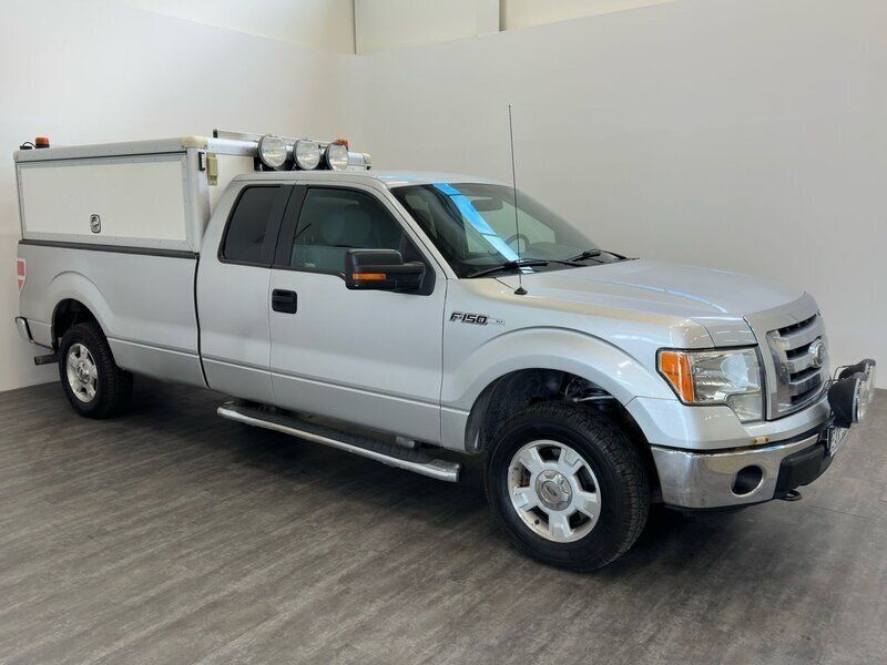 Silver Begagnad 2012 Ford V8 Van | 165 000 kr - Bild 1/4