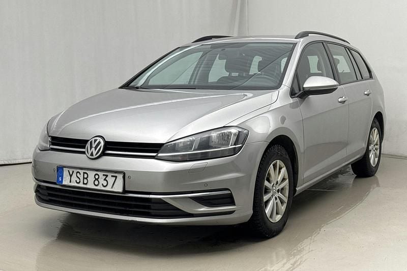 Begagnad VW Golf VII 110 HK (80 kW) 2018 Silver