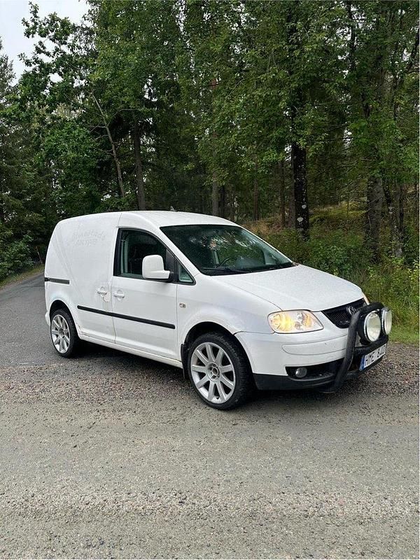 Vit Begagnad 2008 VW Caddy Cup Minibuss | 18 500 kr (Marknadspris) - Bild 1/4