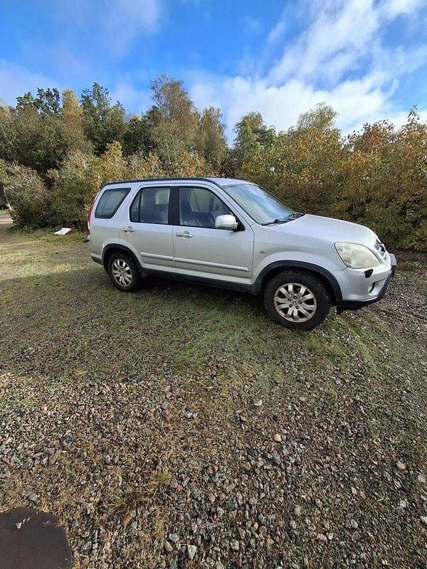 Silver Begagnad 2006 Honda CR-V SUV | 20 000 kr (Superpris) - Bild 1/2