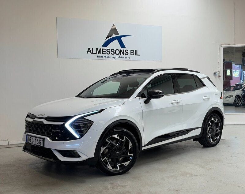 Vit Begagnad 2024 Kia Sportage 3 SUV | 429 900 kr (Marknadspris) - Bild 1/4