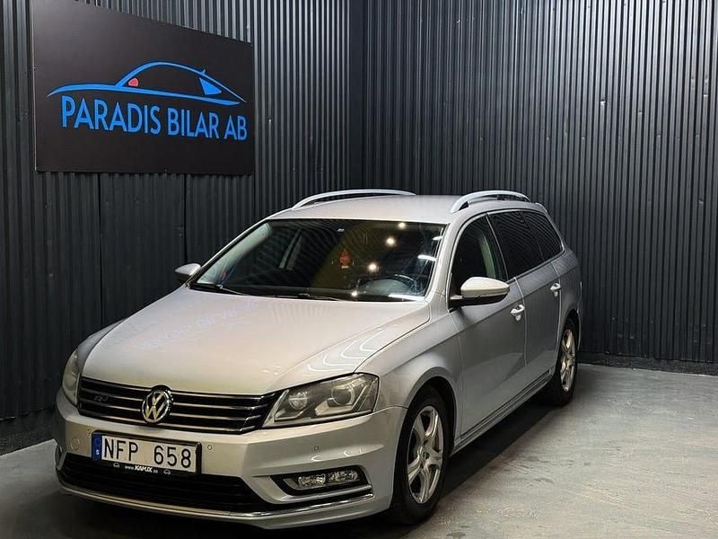 Silver Begagnad 2012 VW Passat GT Kombi | 99 900 kr (Lite dyr) - Bild 1/4