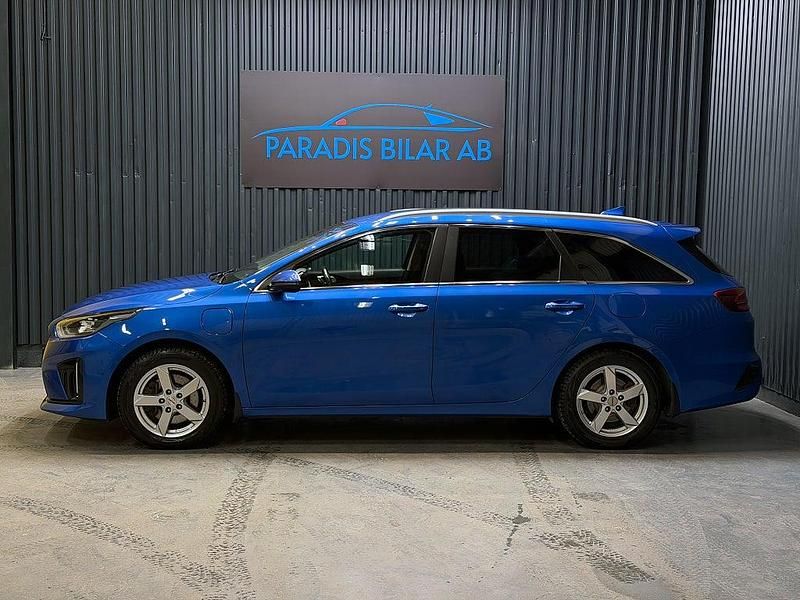 Begagnad Kia Ceed Sportswagon 141 HK (103 kW) 2021 Blå Kombi