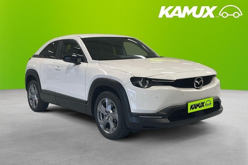 Vit Begagnad 2022 Mazda MX30 SUV | 158 700 kr (Marknadspris) - Bild 1/4
