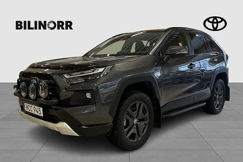 Begagnad Toyota RAV4 Hybrid 224 HK (164 kW) 2023 Mörkgrå SUV