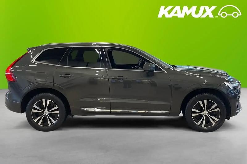 Begagnad Volvo XC60 Inscription 350 HK (257 kW) 2022 Silver/grå SUV