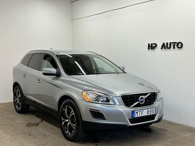 Silver Begagnad 2012 Volvo XC60 Ocean Race SUV | 189 900 kr (Marknadspris) - Bild 1/4