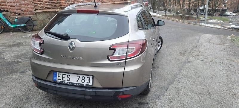 Begagnad Renault Mégane III 110 HK (80 kW) 2010 Brun