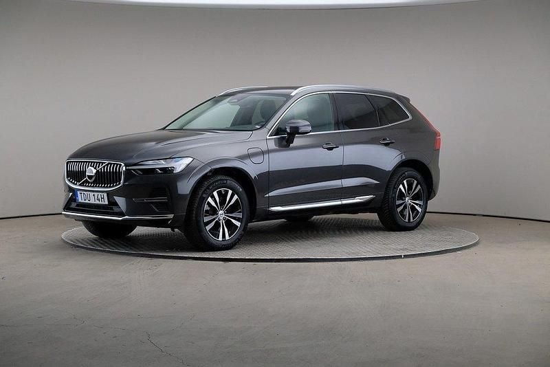 Grå Begagnad 2023 Volvo XC60 Core SUV | 459 000 kr (Superpris) - Bild 1/4