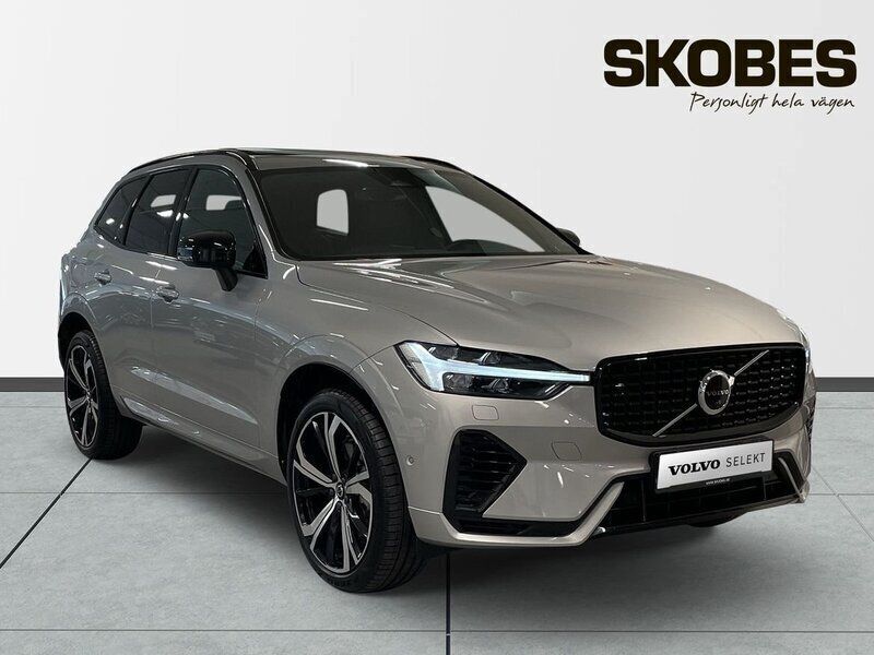 Silver Begagnad 2025 Volvo XC60 Plus SUV | 679 400 kr (Dyr) - Bild 1/2