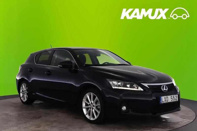 Svart Begagnad 2011 Lexus CT200h Halvkombi | 94 900 kr (Marknadspris) - Bild 1/4