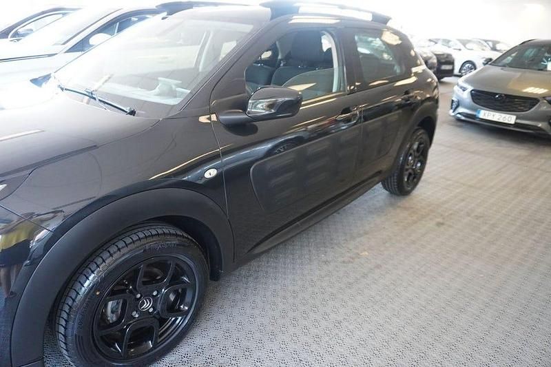 Begagnad Citroën C4 Cactus PureTech 82 HK (60 kW) 2016 Svart Halvkombi