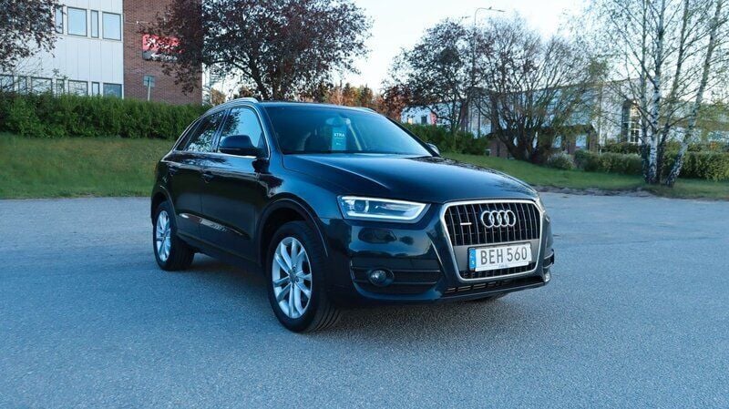Blå Begagnad 2014 Audi Q3 Comfort SUV | 124 700 kr (Bra pris) - Bild 1/4