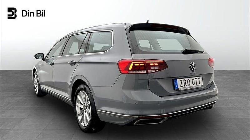 Begagnad VW Passat GTE 156 HK (114 kW) 2023 Moonstone grey Kombi