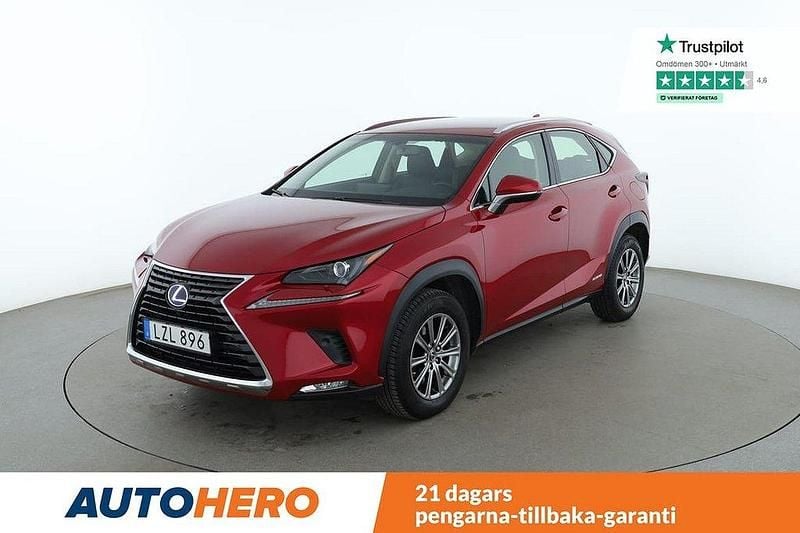 Röd Begagnad 2018 Lexus NX300h Business Edition SUV | 279 000 kr (Bra pris) - Bild 1/4
