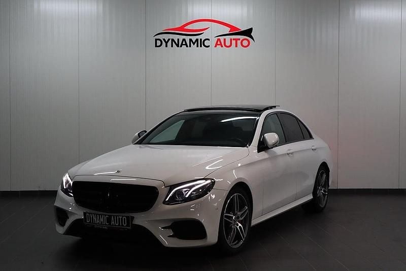 Vit Begagnad 2018 Mercedes E220 AMG line Sedan | 289 900 kr (Bra pris) - Bild 1/4