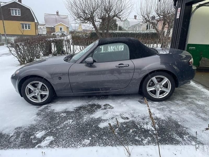 Begagnad 2007 Mazda MX5 Cab | 130 000 kr - Bild 1/4