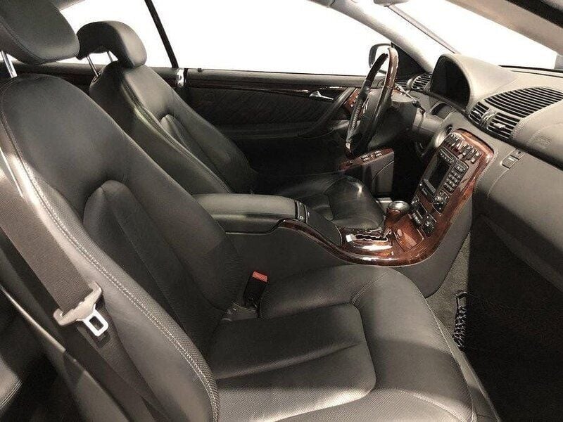 Begagnad Mercedes CL600 368 HK (270 kW) 2000 Svart Sportkupé
