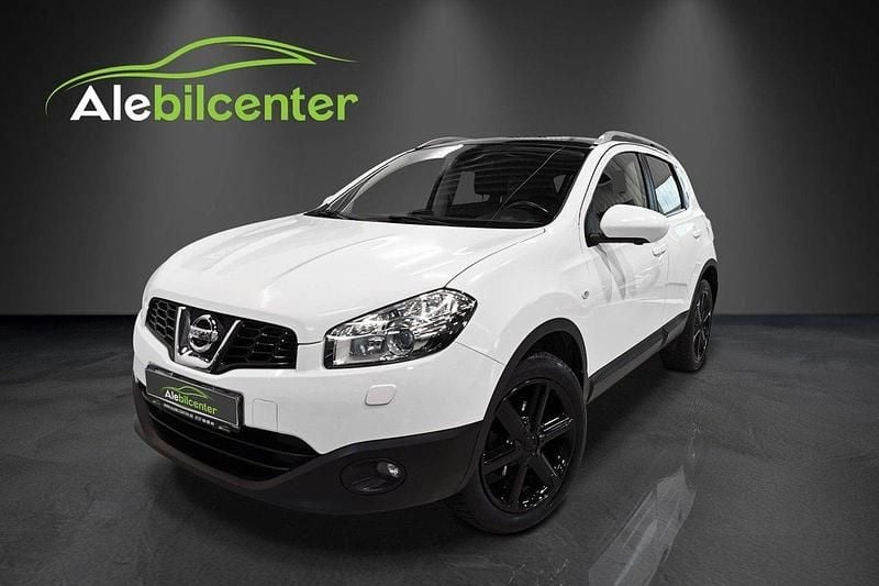 Vit Begagnad 2012 Nissan Qashqai SUV | 89 900 kr (Bra pris) - Bild 1/4