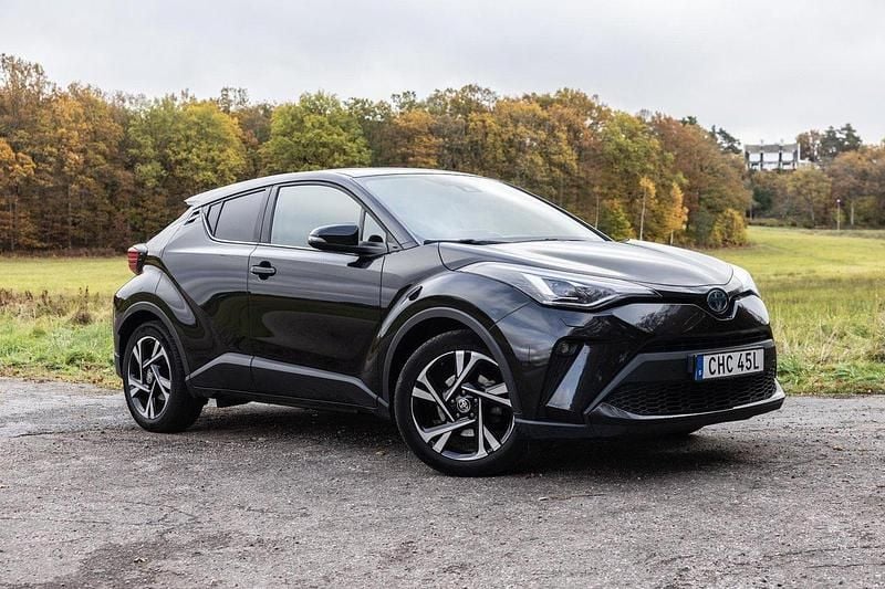 Svart Begagnad 2022 Toyota C-HR Edition SUV | 249 000 kr (Bra pris) - Bild 1/4