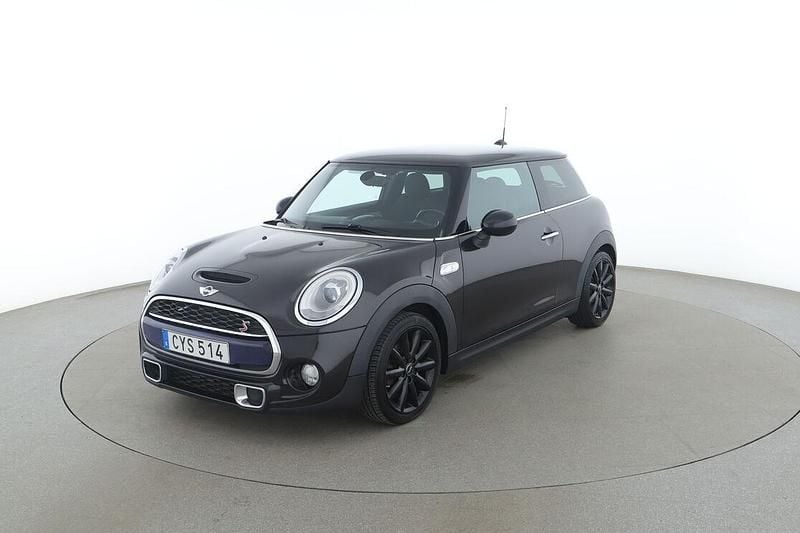 Brun Begagnad 2014 Mini Cooper SD Halvkombi | 127 000 kr - Bild 1/3