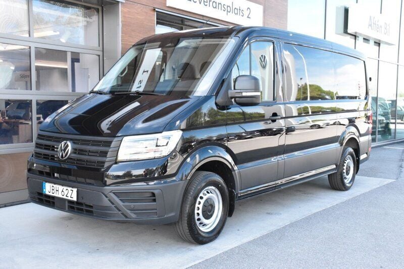 Svart Ny 2025 VW Crafter Van | 682 275 kr (Marknadspris) - Bild 1/4