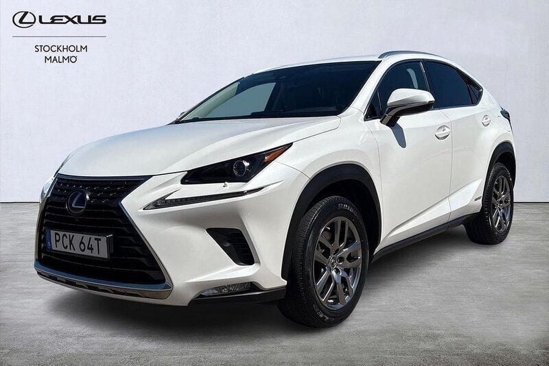 Vit Begagnad 2019 Lexus NX300h Executive Line SUV | 309 000 kr (Marknadspris) - Bild 1/4