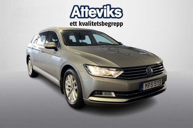 Silver Begagnad 2014 VW Passat Kombi | 134 900 kr (Marknadspris) - Bild 1/4