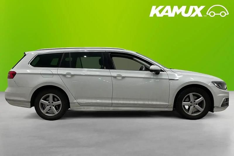 Begagnad VW Passat 190 HK (139 kW) 2018 Vit Kombi