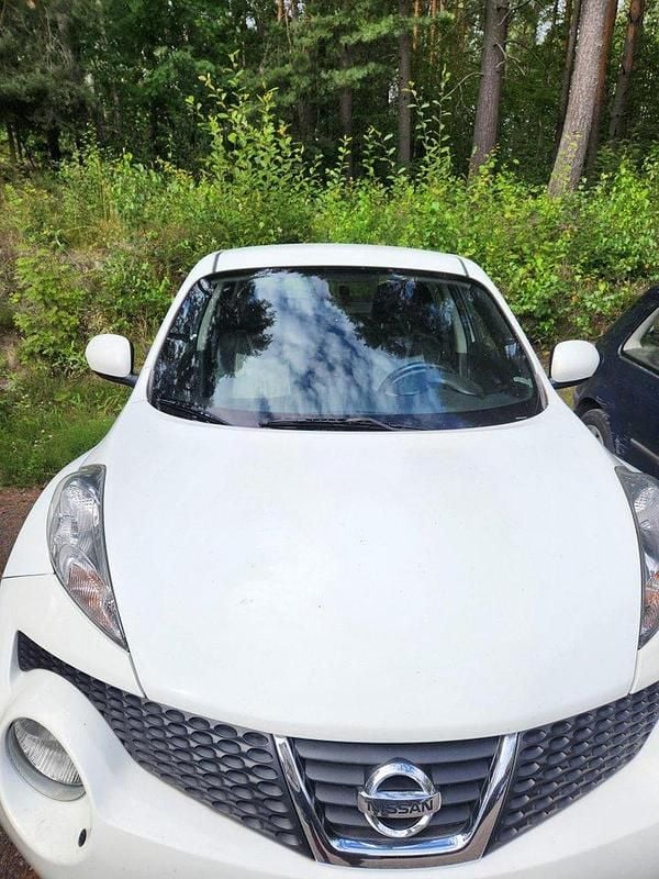 Vit Begagnad 2013 Nissan Juke SUV | 55 000 kr (Superpris) - Bild 1/3