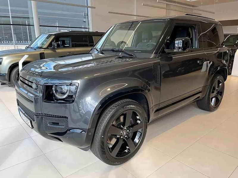 Grå Ny 2025 Land Rover Defender SUV | 1 354 400 kr - Bild 1/1