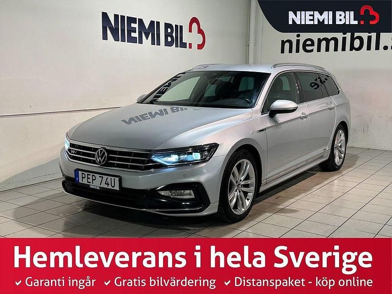 Silver (silver metallic) Begagnad 2020 VW Passat R-line Kombi | 299 900 kr (Lite dyr) - Bild 1/3